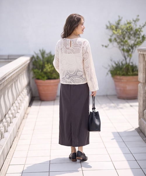 STYLE DELI(スタイルデリ)の「ペイズリー刺繍メッシュ編みトップス(その他トップス・レディース・ホワイト/ナチュラル・FREE)」の6枚目の写真