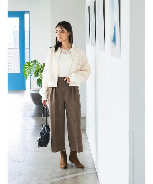 Te chichi(テチチ)の「アソートワイドクロップトパンツ(その他パンツ・レディース・ブラック/ブラウン/ネイビー/グレー・F)」の1枚目の写真