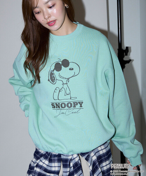 PUBLUX(パブリュクス)の「PUBLUX/パブリュクス PEANUTS/Snoopy/スヌーピー プリントスウェット 限定展開(スウェット・メンズ・ブラウン/サックスブルー/ライトグレー/チャコールグレー・LARGE/MEDIUM/SMALL)」の15枚目の写真