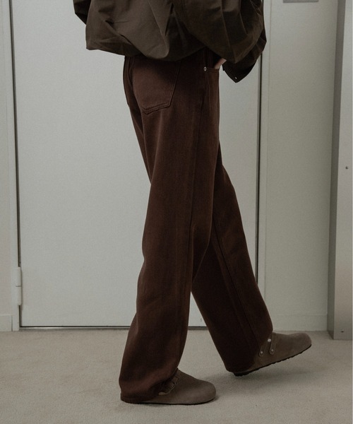 lawgy（ラウジー）の「classic straight soft denim pants / クラシックストレートソフトデニムパンツ（デニムパンツ・レディース・ベージュ/ブラウン系/モカ・SMALL/MEDIUM）」の6枚目の写真