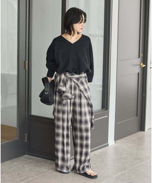 JOURNAL STANDARD(ジャーナルスタンダード)の「《WEB限定追加2》ウォッシャブルTEXBRID Vプルオーバー(ニット/セーター・レディース・チャコールグレー/ブラウン/ブラック/サックスブルー・FREE)」の16枚目の写真