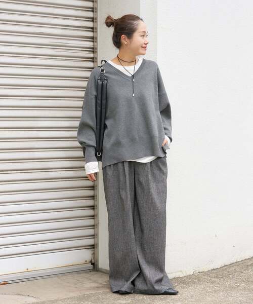 JOURNAL STANDARD(ジャーナルスタンダード)の「《WEB限定追加2》ウォッシャブルTEXBRID Vプルオーバー(ニット/セーター・レディース・チャコールグレー/ブラウン/ブラック/サックスブルー・FREE)」の11枚目の写真