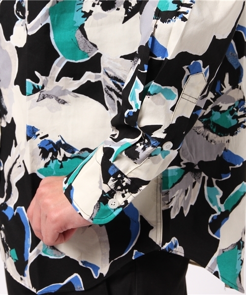 FTC（エフティーシー）の「PRINTED FLORAL B.D SHIRT（シャツ/ブラウス・メンズ・ブルー系その他/ブラック/ホワイト・LARGE/MEDIUM/SMALL/X-LARGE）」の7枚目の写真