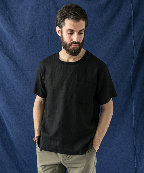 WORK NOT WORK URBAN RESEARCH(ワークノットワークアーバンリサーチ)の「WORK NOT WORK リネンクルーネック半袖プルオーバーシャツ(シャツ/ブラウス・メンズ・ホワイト/ブラック・SMALL/MEDIUM/LARGE)」の2枚目の写真