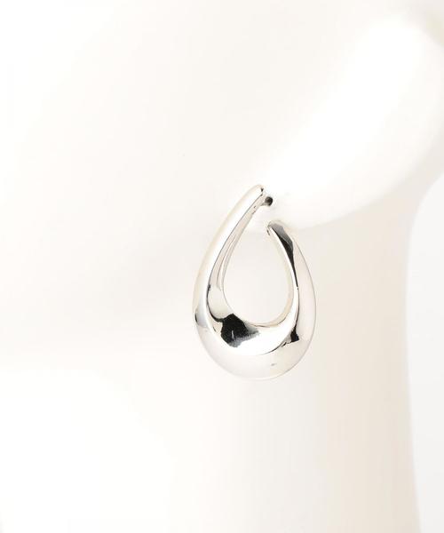 BEAUTY&YOUTH UNITED ARROWS（ビューティーアンドユースユナイテッドアローズ）の「BY メタルヘンケイピアス o（ピアス（両耳用）・レディース・ゴールド/シルバー・FREE）」の5枚目の写真