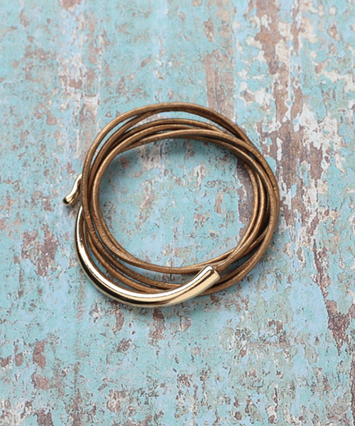 ear PAPILLONNER(イアパピヨネ)の「レザーフックブレスレット(ブレスレット・レディース・シルバー/ターコイズブルー/ホワイト/ブロンズ/その他3・FREE)」の5枚目の写真