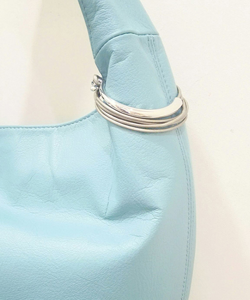 ear PAPILLONNER(イアパピヨネ)の「レザーフックブレスレット(ブレスレット・レディース・シルバー/ターコイズブルー/ホワイト/ブロンズ/その他3・FREE)」の16枚目の写真