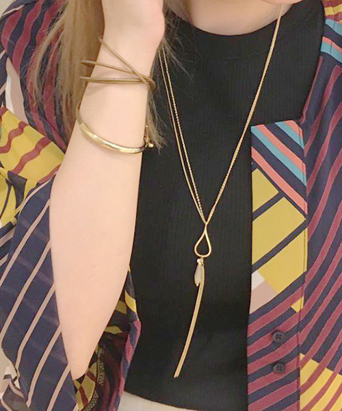 ear PAPILLONNER(イアパピヨネ)の「レザーフックブレスレット(ブレスレット・レディース・シルバー/ターコイズブルー/ホワイト/ブロンズ/その他3・FREE)」の17枚目の写真