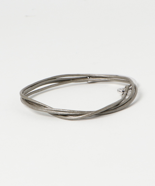 ear PAPILLONNER(イアパピヨネ)の「レザーフックブレスレット(ブレスレット・レディース・シルバー/ターコイズブルー/ホワイト/ブロンズ/その他3・FREE)」の10枚目の写真