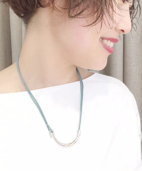 ear PAPILLONNER(イアパピヨネ)の「レザーフックブレスレット(ブレスレット・レディース・シルバー/ターコイズブルー/ホワイト/ブロンズ/その他3・FREE)」の12枚目の写真