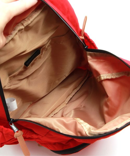 BREEZE（ブリーズ）の「スタンダードリュック（バックパック/リュック・キッズ・キャメル/ブラック/レッド/ブルー/レインボー・MEDIUM/SMALL）」の19枚目の写真