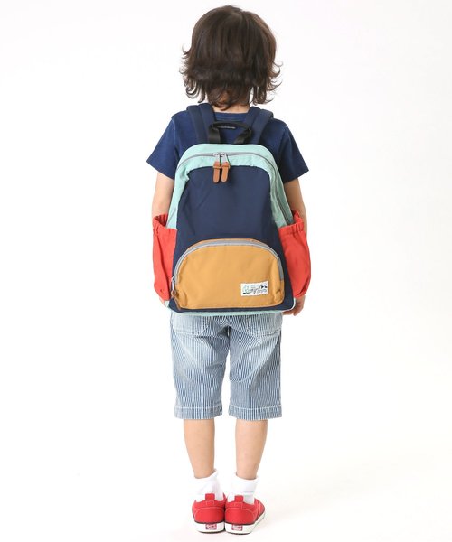 BREEZE（ブリーズ）の「スタンダードリュック（バックパック/リュック・キッズ・キャメル/ブラック/レッド/ブルー/レインボー・MEDIUM/SMALL）」の6枚目の写真