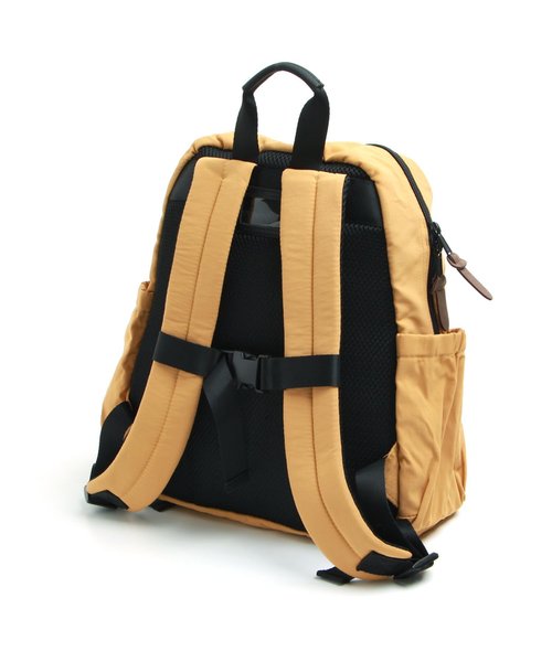BREEZE（ブリーズ）の「スタンダードリュック（バックパック/リュック・キッズ・キャメル/ブラック/レッド/ブルー/レインボー・MEDIUM/SMALL）」の7枚目の写真