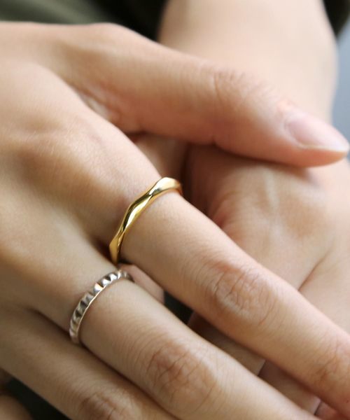 YArKA（ヤーカ）の「【YArKA/ヤーカ】silver925 7surface ring [nanaes]/シルバー925 7面デザインリング（リング・レディース・シルバー/ブラック/ゴールド・#15/#11/#13/#9/#17/#19/#21/#23）」の13枚目の写真