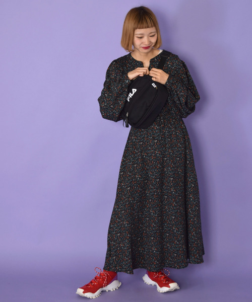 w closet（ダブルクローゼット）の「小花柄ボリューム袖