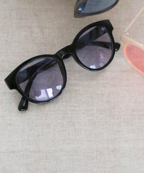 WEGO（ウィゴー）の「WEGO/【WEB限定】カラーレンズアイウェア（サングラス・メンズ・その他8/その他9/その他10/その他11/その他12/その他13/その他14/その他15/その他16/その他1/その他2/その他3/その他4/その他5/その他6/その他7/その他17/その他18/その他19/その他20・FREE）」の16枚目の写真