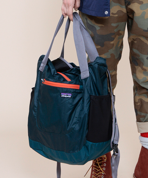 BEAMS BOY（ビームスボーイ）の「Patagonia / Lightweight Travel Tote（トートバッグ・レディース・レッド/ブルー系その他/パープル・ONE SIZE）」の2枚目の写真