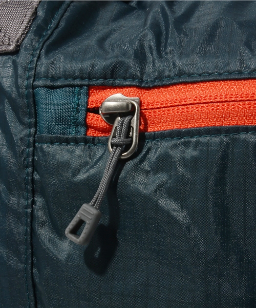 BEAMS BOY（ビームスボーイ）の「Patagonia / Lightweight Travel Tote（トートバッグ・レディース・レッド/ブルー系その他/パープル・ONE SIZE）」の13枚目の写真