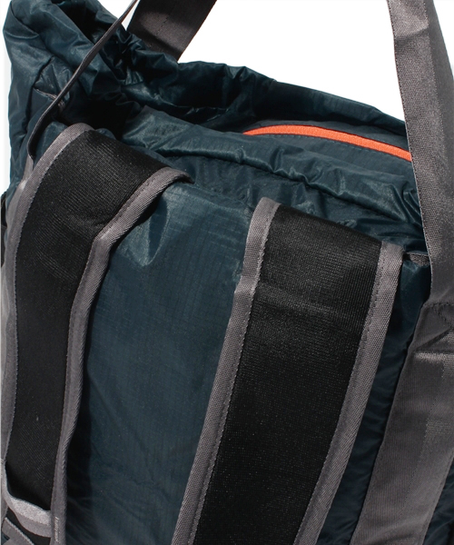 BEAMS BOY（ビームスボーイ）の「Patagonia / Lightweight Travel Tote（トートバッグ・レディース・レッド/ブルー系その他/パープル・ONE SIZE）」の14枚目の写真
