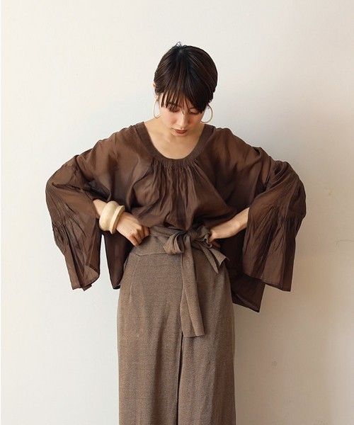 TODAYFUL（トゥデイフル）の「カッティングウッドバングル（バングル/リストバンド・レディース・ブラウン/ナチュラル・FREE）」の8枚目の写真