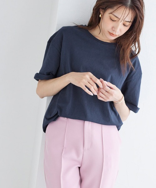 Pierrot（ピエロ）の「オーバーサイズ クルーネック Tシャツ（Tシャツ/カットソー・レディース・オフホワイト/ブラック/ネイビー/ベージュ/グレイッシュベージュ/キャメル/ベージュ系その他/ブラウン・L/M）」の7枚目の写真