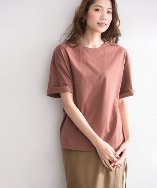 Pierrot（ピエロ）の「オーバーサイズ クルーネック Tシャツ（Tシャツ/カットソー・レディース・オフホワイト/ブラック/ネイビー/ベージュ/グレイッシュベージュ/キャメル/ベージュ系その他/ブラウン・L/M）」の3枚目の写真