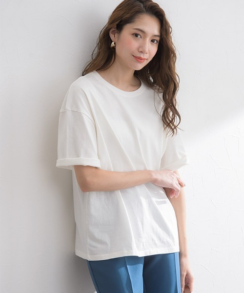 Pierrot（ピエロ）の「オーバーサイズ クルーネック Tシャツ（Tシャツ/カットソー・レディース・オフホワイト/ブラック/ネイビー/ベージュ/グレイッシュベージュ/キャメル/ベージュ系その他/ブラウン・L/M）」の9枚目の写真
