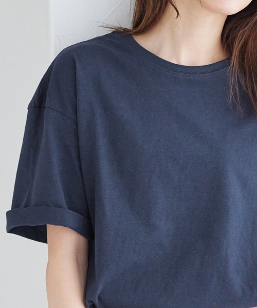 Pierrot（ピエロ）の「オーバーサイズ クルーネック Tシャツ（Tシャツ/カットソー・レディース・オフホワイト/ブラック/ネイビー/ベージュ/グレイッシュベージュ/キャメル/ベージュ系その他/ブラウン・L/M）」の13枚目の写真