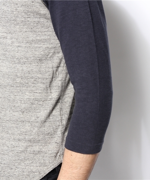 fennica Men's(フェニカメンズ)の「CHESWICK / ヘンリーネックT(Tシャツ/カットソー・メンズ・グレー/レッド・MEDIUM/SMALL/LARGE)」の9枚目の写真