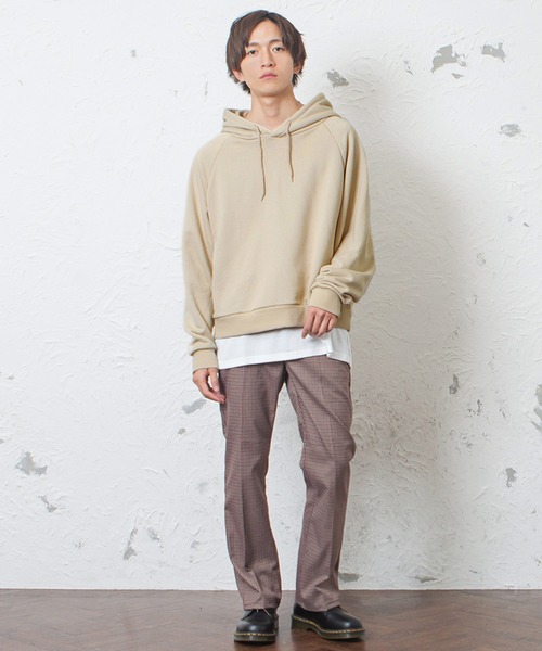 MinoriTY(マイノリティ)の「メンズ長袖ワイドシルエットドルマンプルパーカー(パーカー・メンズ・ブラック/ベージュ/オフホワイト/キャメル・M/L)」の7枚目の写真