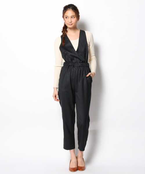 Kastane（カスタネ）の「【Kastane】V開きサロペット（サロペット/オーバーオール・レディース・ネイビー/スミクロ・FREE）」の13枚目の写真