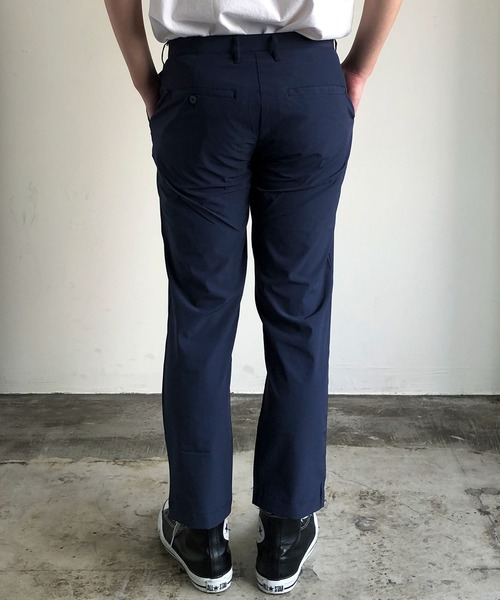 COMMON WARE(コモンウェアー)の「COMMONWARE:NYLON STRETCH LOOSEFIT ANKLE PANTS ナイロン ストレッチ ルーズフィット アンクル パンツ(その他パンツ・メンズ・ブラック/ベージュ/ネイビー/カーキ・M/L/XL)」の5枚目の写真