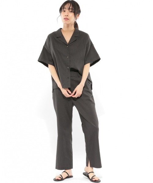 LAKOLE(ラコレ)の「リネン混スラブスリットヘムパンツ / LAKOLE(その他パンツ・レディース・ブラウン/ベージュ/スモーク・SMALL/MEDIUM)」の9枚目の写真