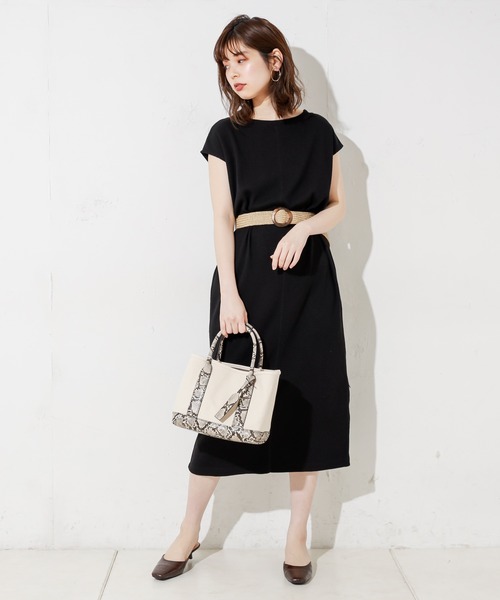 natural couture（ナチュラルクチュール）の「サイドファスナーあきワッフルワンピース（ワンピース・レディース・ブラック/アイボリー/ミント/ライトベージュ/レンガ・FREE）」の13枚目の写真