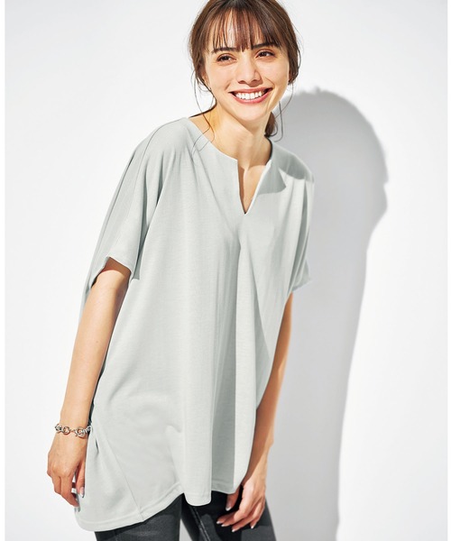GeeRA（ジーラ）の「吸汗速乾！キーネックドルマンチュニック（Tシャツ/カットソー・レディース・ブルーグリーン/ブラック/ライトグレー・XX-LARGE/X-LARGE/MEDIUM/LARGE）」の2枚目の写真