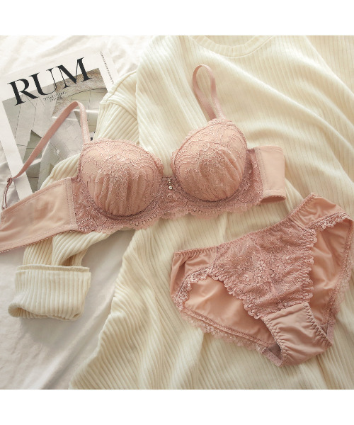 blooming FLORA（ブルーミングフローラ）の「【ふっくらバストをメイク！自然なキレイを叶える】 ブラジャー＆ショーツ セット / ナチュラルメイクブラ 大きいサイズ アンダー80 脇高 総レース B C D E F（ブラ&ショーツ・レディース・サックスブルー/ネイビー/ブラック/ピンク/ピンクベージュ/ラベンダー/ブラウン/イエロー/テラコッタ/サックスブルー系2/ピンク系2/オリーブ/ネイビー系2・B65/B75/B80/C70/C75/D75/F65/F70/F75/D80/E70/E80/E75/B70/C80/D65/D70/E65/F80/C65/D75M/C75M/B65M/B75M/D70M/B70M/B75L/E80L/E75L/C75L/D80L/F70M/E65M/F75L/C65M/D65M/D75L/E70M/F80L/C70M）」の13枚目の写真
