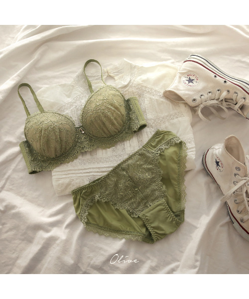 blooming FLORA（ブルーミングフローラ）の「【ふっくらバストをメイク！自然なキレイを叶える】 ブラジャー＆ショーツ セット / ナチュラルメイクブラ 大きいサイズ アンダー80 脇高 総レース B C D E F（ブラ&ショーツ・レディース・サックスブルー/ネイビー/ブラック/ピンク/ピンクベージュ/ラベンダー/ブラウン/イエロー/テラコッタ/サックスブルー系2/ピンク系2/オリーブ/ネイビー系2・B65/B75/B80/C70/C75/D75/F65/F70/F75/D80/E70/E80/E75/B70/C80/D65/D70/E65/F80/C65/D75M/C75M/B65M/B75M/D70M/B70M/B75L/E80L/E75L/C75L/D80L/F70M/E65M/F75L/C65M/D65M/D75L/E70M/F80L/C70M）」の5枚目の写真