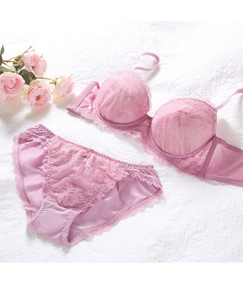 blooming FLORA（ブルーミングフローラ）の「【ふっくらバストをメイク！自然なキレイを叶える】 ブラジャー＆ショーツ セット / ナチュラルメイクブラ 大きいサイズ アンダー80 脇高 総レース B C D E F（ブラ&ショーツ・レディース・サックスブルー/ネイビー/ブラック/ピンク/ピンクベージュ/ラベンダー/ブラウン/イエロー/テラコッタ/サックスブルー系2/ピンク系2/オリーブ/ネイビー系2・B65/B75/B80/C70/C75/D75/F65/F70/F75/D80/E70/E80/E75/B70/C80/D65/D70/E65/F80/C65/D75M/C75M/B65M/B75M/D70M/B70M/B75L/E80L/E75L/C75L/D80L/F70M/E65M/F75L/C65M/D65M/D75L/E70M/F80L/C70M）」の11枚目の写真