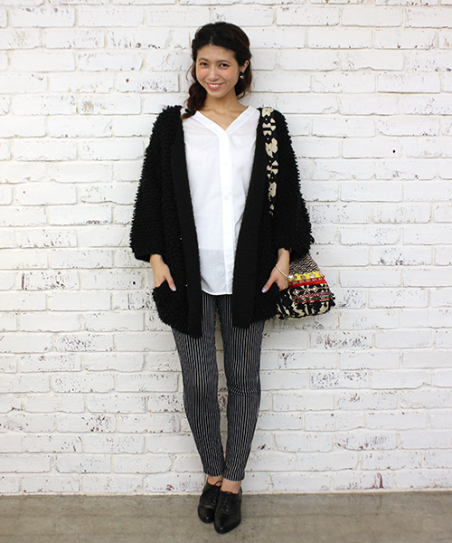 mystic(ミスティック)の「ループカーディガン(カーディガン/ボレロ・レディース・オフホワイト/ブラック/グレー・FREE)」の7枚目の写真