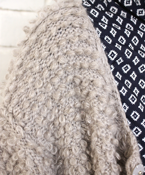 mystic(ミスティック)の「ループカーディガン(カーディガン/ボレロ・レディース・オフホワイト/ブラック/グレー・FREE)」の11枚目の写真