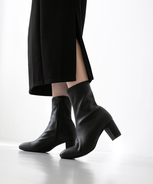 menue（メヌエ）の「スクエアトゥ 美脚魅せ ストレッチブーツ（ブーツ・レディース・ブラック/アイボリー/ブラック系その他/ブラウン系その他/ベージュ/ダークブラウン/グレイッシュベージュ・LL/3L/S/M/L/XS）」の18枚目の写真