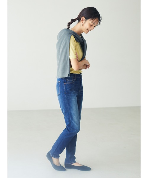 CRAFT STANDARD BOUTIQUE（クラフトスタンダードブティック）の「スリムスクエアトゥVカットフラットパンプス●（パンプス・レディース・ブラック/ブラウン/グレイッシュベージュ・S/M/L）」の10枚目の写真