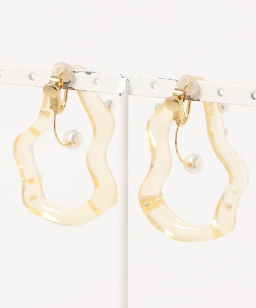 ACCOMMODE（アコモデ）の「スパークリングイヤリング（イヤリング・レディース・ホワイト/ローズ・FREE）」の3枚目の写真