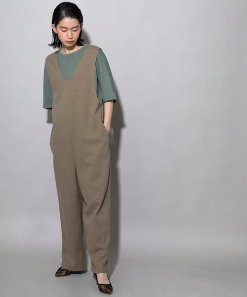 Munich(ミューニック)の「ダブルフェイスブークレ コンビネゾン(サロペット/オーバーオール・レディース・ブラック/カーキ/アイボリー・S/M)」の3枚目の写真