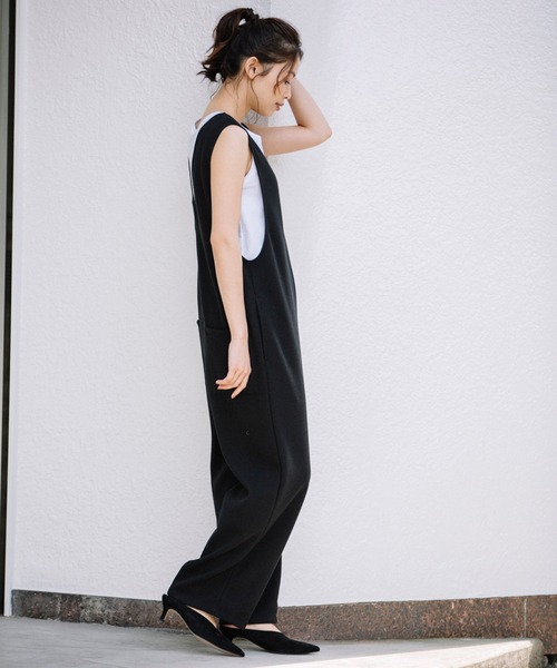 Munich(ミューニック)の「ダブルフェイスブークレ コンビネゾン(サロペット/オーバーオール・レディース・ブラック/カーキ/アイボリー・S/M)」の9枚目の写真