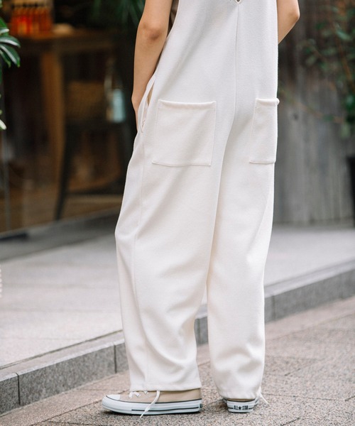 Munich(ミューニック)の「ダブルフェイスブークレ コンビネゾン(サロペット/オーバーオール・レディース・ブラック/カーキ/アイボリー・S/M)」の22枚目の写真