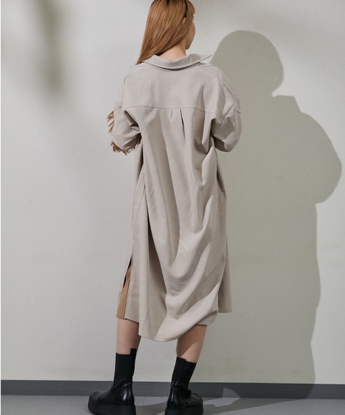 ECRIRE(エクリール)の「ロングシャツワンピース(ワンピース・レディース・ブラック/ベージュ/ブラウン・フリー)」の11枚目の写真
