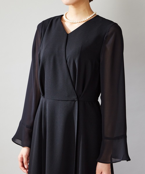 前開きファスナーAラインシルエットブラックフォーマルワンピース スーツ 喪服 AIMER（エメ）の「【喪服・WEB限定】前開きファスナーAライン
