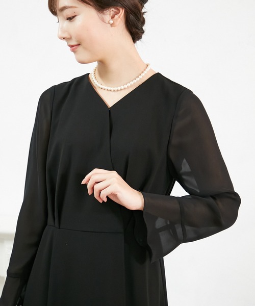 前開きファスナーAラインシルエットブラックフォーマルワンピース スーツ 喪服 AIMER（エメ）の「【喪服・WEB限定】前開きファスナーAライン