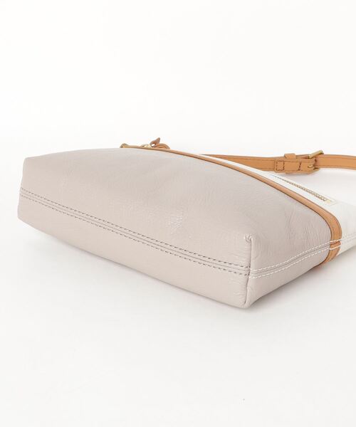 FOSSIL（フォッシル）の「FIONA E/W CROSSBODY　ZB1536（ショルダーバッグ・レディース・ホワイト・FREE）」の9枚目の写真
